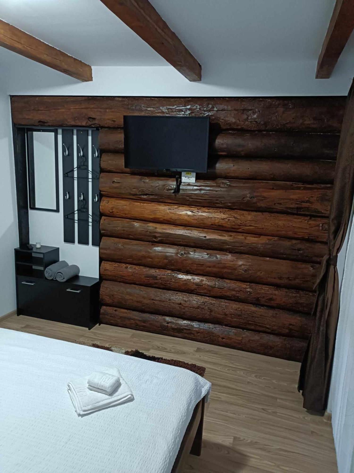 Casa Valentina Hotel Vişeu de Sus Eksteriør billede