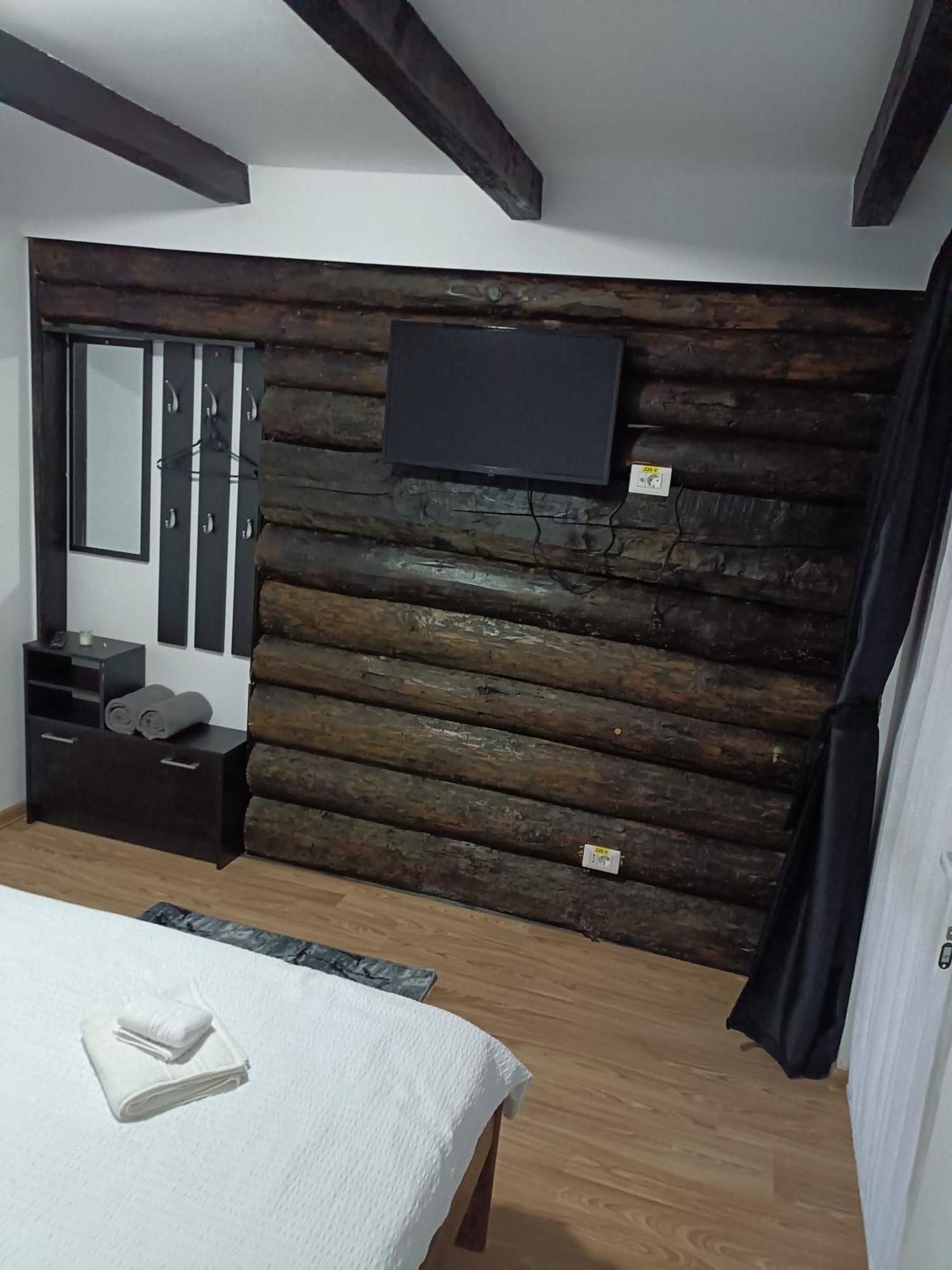 Casa Valentina Hotel Vişeu de Sus Eksteriør billede